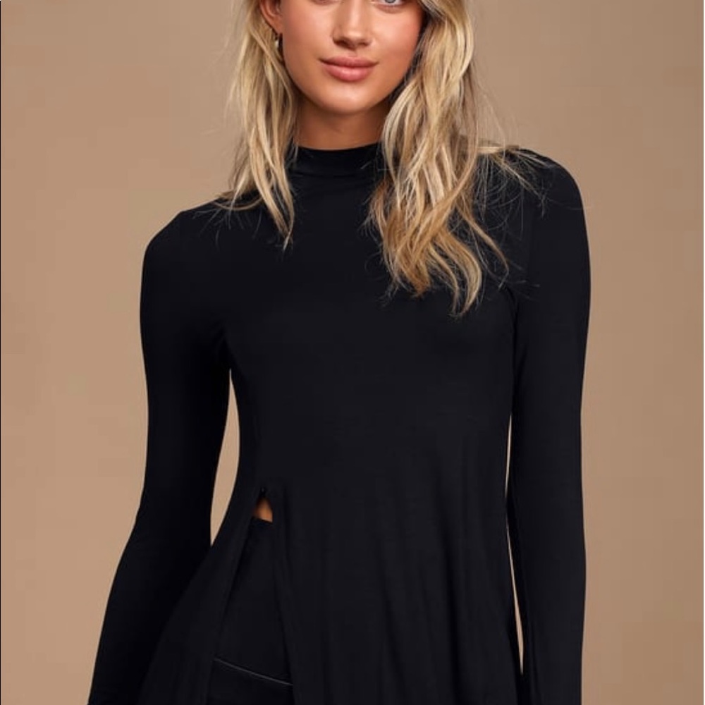 Lulus side slit shirt